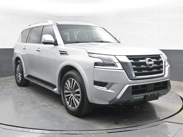 Used 2024 Nissan Armada SL w/ Captain's Chairs Package AWD/4WD image 2