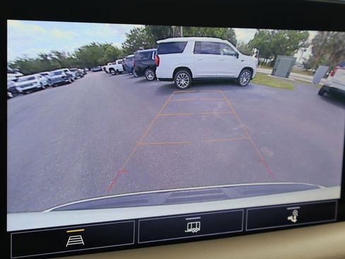 Certified 2021 Chevrolet Suburban Premier w/ Max Trailering Package image 15