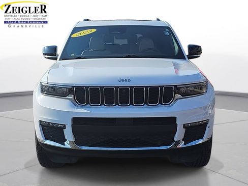 Used 2023 Jeep Grand Cherokee L Limited w/ Luxury Tech Group II image 2
