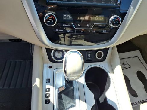 Used 2015 Nissan Murano SL w/ SL Technology Package AWD/4WD image 11
