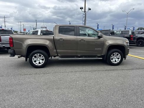 Used 2016 Chevrolet Colorado LT w/ LT Convenience Package RWD image 4