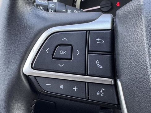 Used 2023 Toyota Highlander XSE AWD/4WD image 23