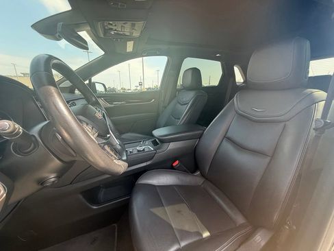 Certified 2024 Cadillac XT5 Premium Luxury AWD/4WD image 28