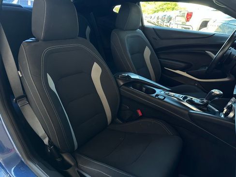 Used 2021 Chevrolet Camaro LT RWD image 17