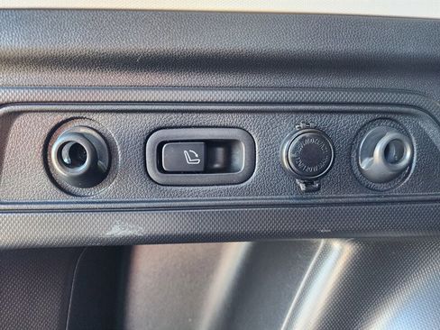 Used 2022 Subaru Forester Touring w/ Popular Package #2 image 17