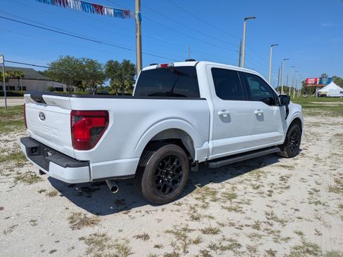 Used 2024 Ford F150 XLT w/ XLT Black Appearance Package RWD image 4