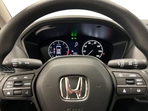 Used 2025 Honda HR-V LX image 19