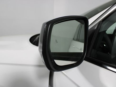 Used 2023 Jeep Grand Cherokee Laredo image 35