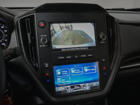 Certified 2025 Subaru Impreza 2.0i image 15