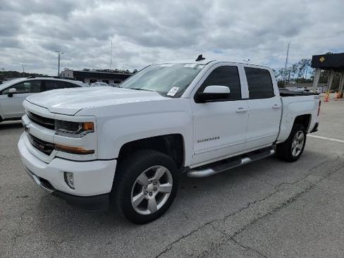Used 2018 Chevrolet Silverado 1500 LT w/ All Star Edition image 3