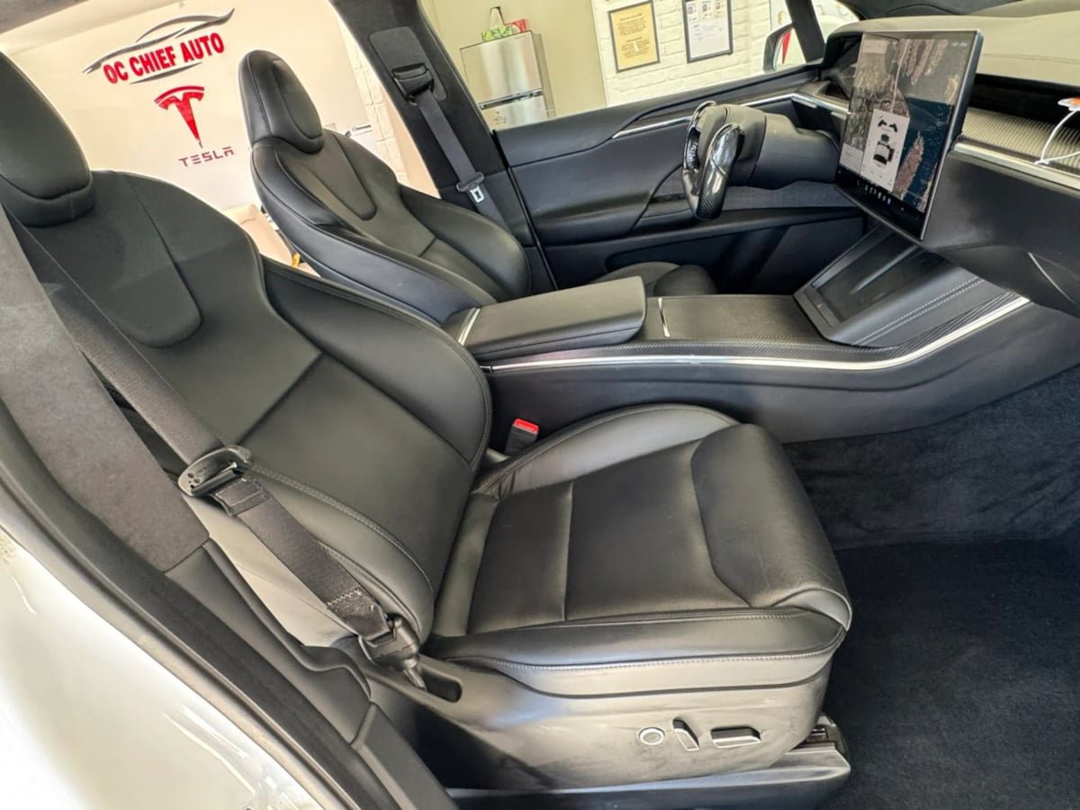 Used 2022 Tesla Model X AWD/4WD image 37