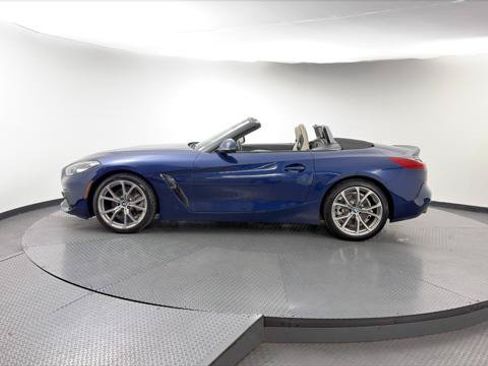 Used 2020 BMW Z4 sDrive30i w/ Convenience Package RWD image 3