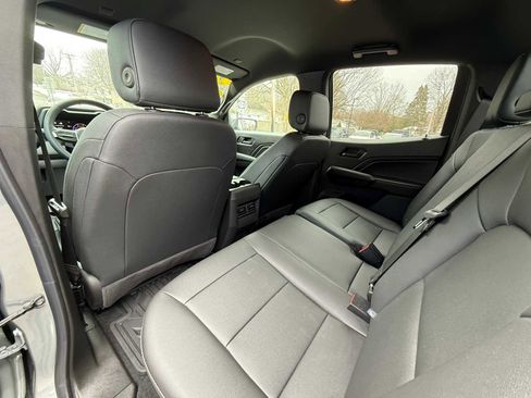 Used 2025 Chevrolet Colorado Trail Boss image 21
