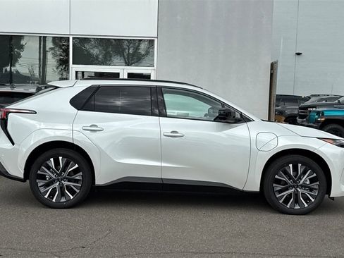 New 2026 Subaru Solterra Limited XT image 3