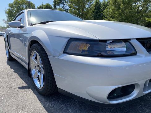 Used 2004 Ford Mustang Cobra RWD image 33