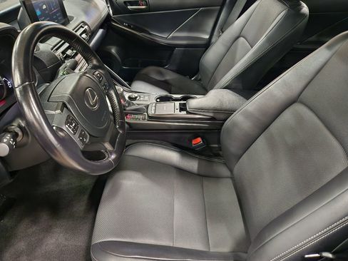 Used 2022 Lexus IS 300 w/ Comfort Package image 29