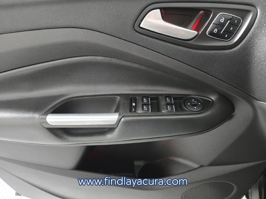 Used 2017 Ford Escape Titanium FWD image 21