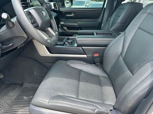 Certified 2025 Toyota Tundra SR5 w/ SR5 Premium Package AWD/4WD image 11