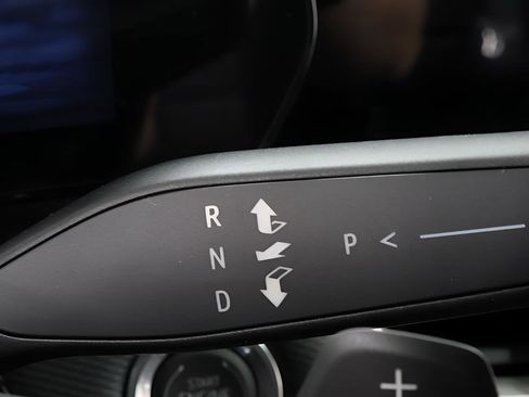 New 2026 Chevrolet Equinox LT FWD image 17