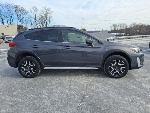 Used 2022 Subaru Crosstrek Hybrid w/ Moonroof Package w/Navigation image 7