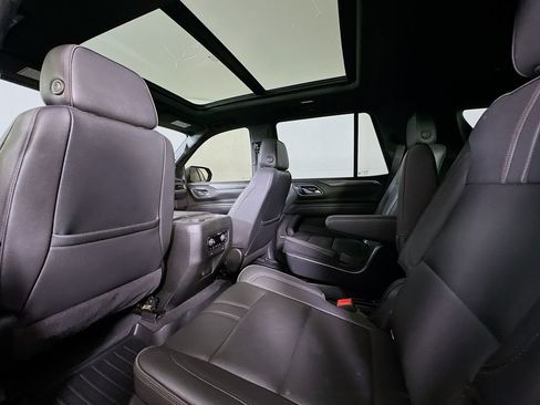 Used 2022 Chevrolet Tahoe RST w/ Luxury Package RWD image 13