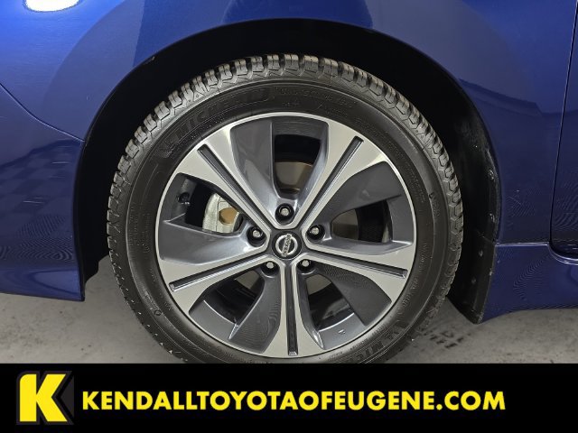 Used 2019 Nissan Leaf SV w/ SV Technology Package FWD image 9