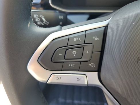 New 2026 Volkswagen Jetta SE FWD image 19