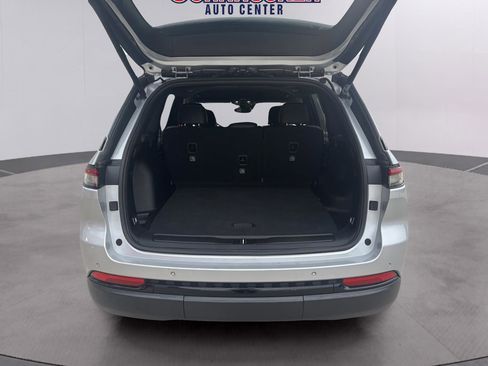 Used 2022 Jeep Grand Cherokee Altitude image 9