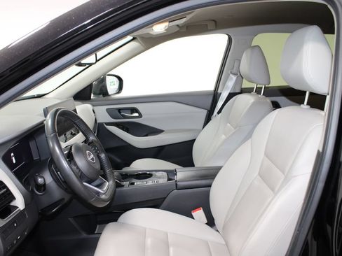 Used 2024 Nissan Rogue SL FWD image 21