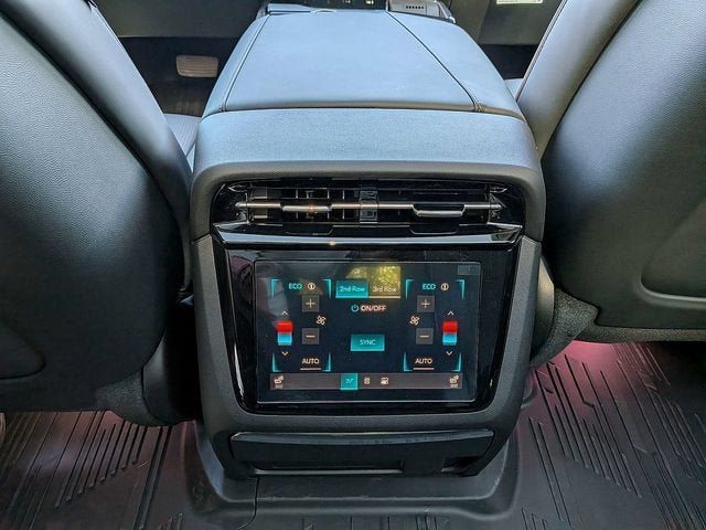 New 2026 Cadillac Escalade IQ Sport 2 w/ LPO, ONYX Package AWD/4WD image 18