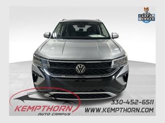Certified 2023 Volkswagen Taos SE w/ Panoramic Sunroof Package FWD video 1