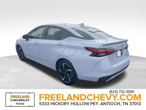 Used 2023 Nissan Versa SR w/ Trunk Package image 5