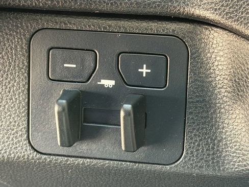 Used 2023 Toyota Tundra SR5 w/ SR5 Convenience Package image 18