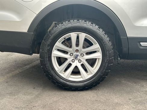 Used 2017 Ford Explorer XLT AWD/4WD image 27