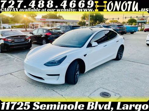 Used 2023 Tesla Model 3 Standard Range RWD image 4