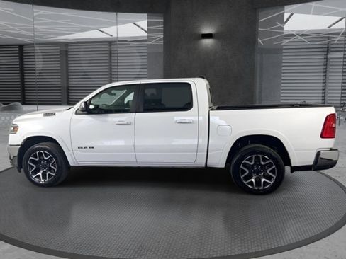Used 2025 RAM 1500 Laramie AWD/4WD image 8