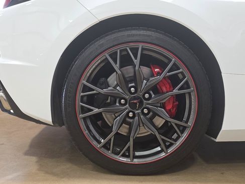 Used 2023 Chevrolet Corvette Stingray Preferred Cpe w/ Z51 Performance Package RWD image 11