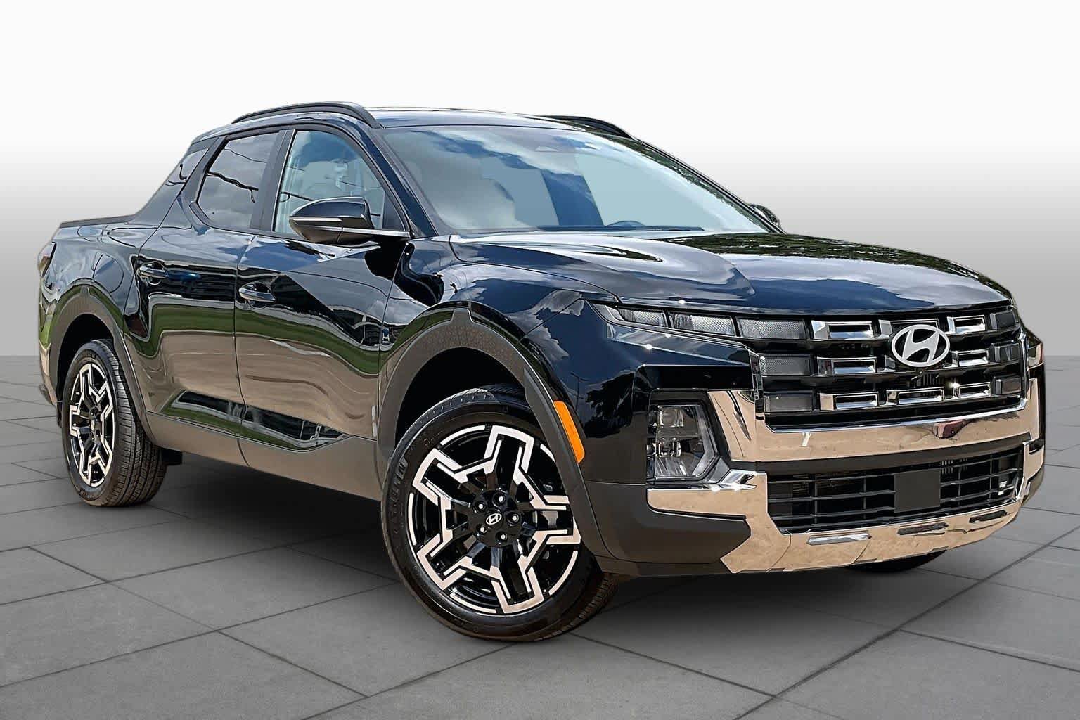 Used 2026 Hyundai Santa Cruz Limited AWD/4WD image 2