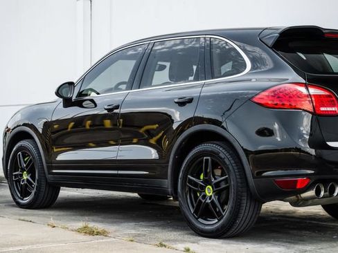 Used 2014 Porsche Cayenne S AWD/4WD image 42
