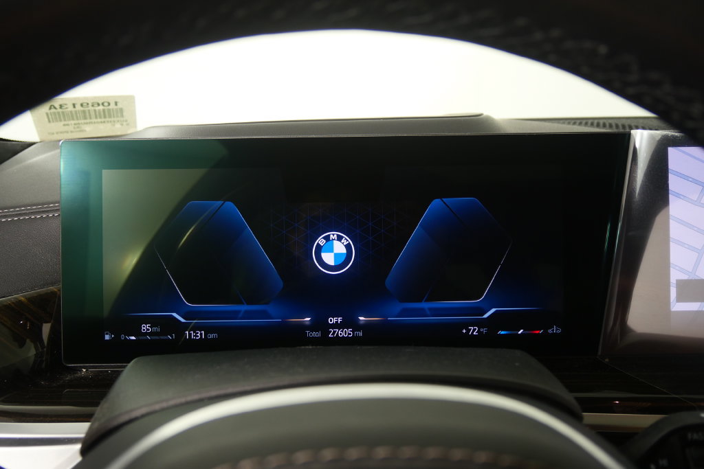 Certified 2024 BMW X7 xDrive40i w/ M Sport Package AWD/4WD image 21