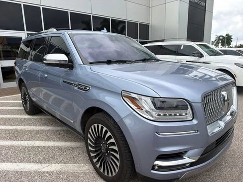Certified 2020 Lincoln Navigator Black Label w/ Cargo Convenience Package AWD/4WD image 3