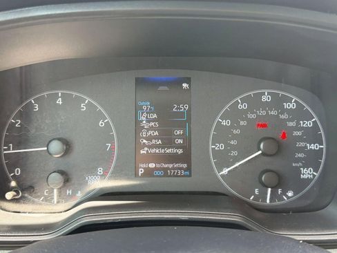 Certified 2023 Toyota Corolla Cross L FWD image 19