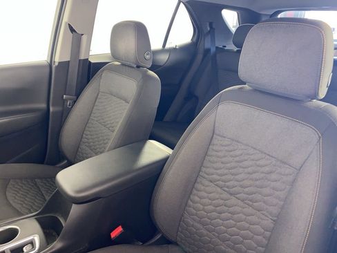 Used 2021 Chevrolet Equinox LT image 11