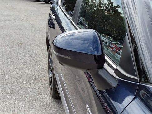 New 2025 Mitsubishi Outlander SE image 10