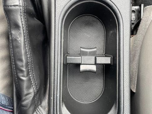 Used 2016 Subaru Forester 2.5i Touring w/ Eyesight & Navigation System image 28