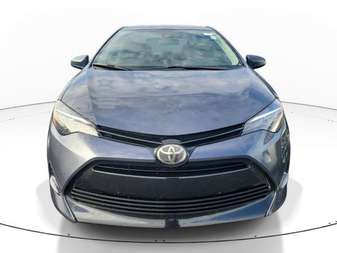 Used 2018 Toyota Corolla LE w/ LE Premium Package FWD image 2