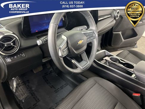 Certified 2025 Chevrolet Equinox LT image 11