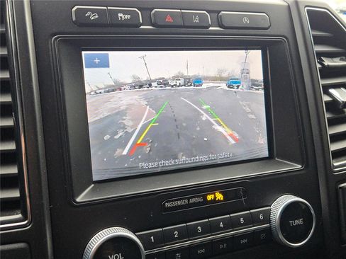 Used 2021 Ford Expedition Limited image 35