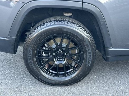 Certified 2021 Jeep Grand Cherokee L Laredo w/ Luxury Tech Group I image 21