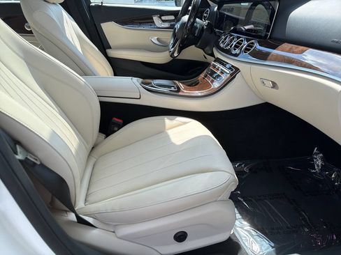 Used 2023 Mercedes-Benz E 350 Sedan image 38